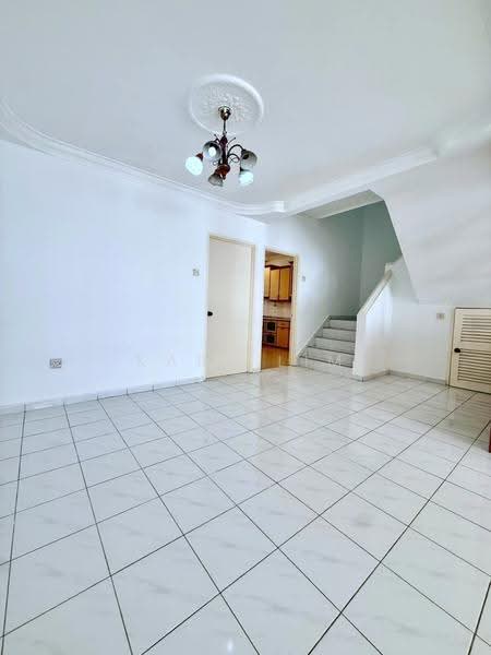 2-storey Terraced House for Sale in Taman Desa Cemerlang (Ulu Tiram) - Karl Lim - Living Room - PropertyGuru.com.my