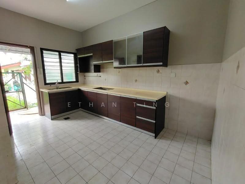 Rumah Teres 2-Tingkat untuk Dijual di Alam Nusantara (Setia Alam) - Ethan Ting - Kitchen - PropertyGuru.com.my