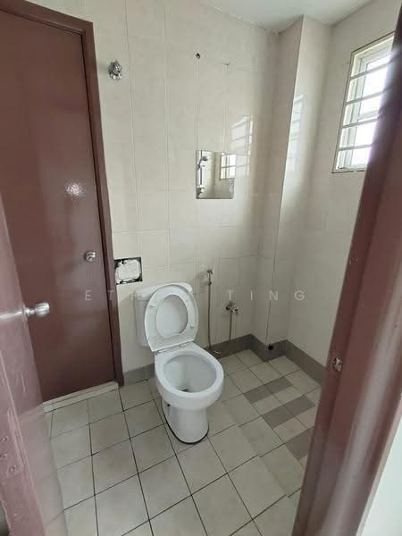 Rumah Teres 2-Tingkat untuk Dijual di Alam Nusantara (Setia Alam) - Ethan Ting - Bathroom - PropertyGuru.com.my