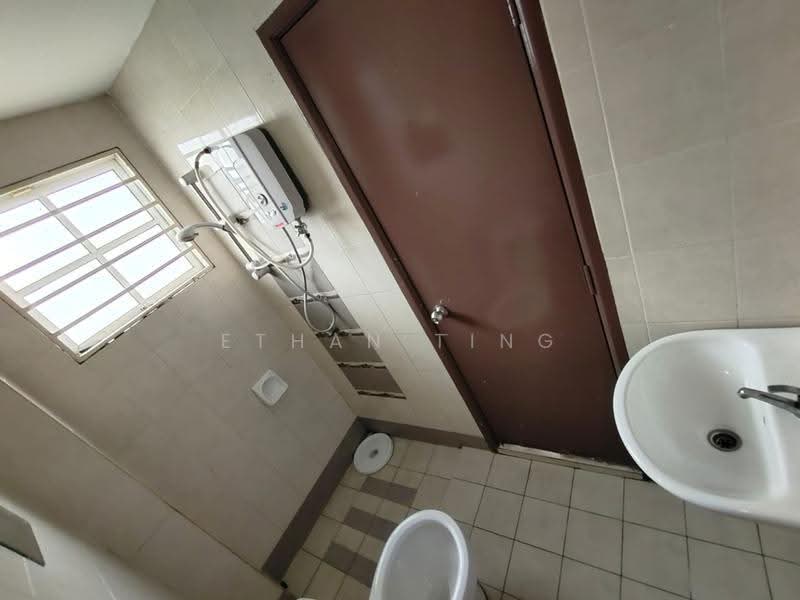 Rumah Teres 2-Tingkat untuk Dijual di Alam Nusantara (Setia Alam) - Ethan Ting - Bathroom - PropertyGuru.com.my