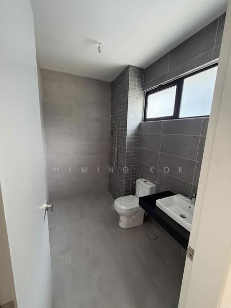 Bungalow House for Rent in Gombak (Selangor) - Zheming Kok - Bathroom - PropertyGuru.com.my