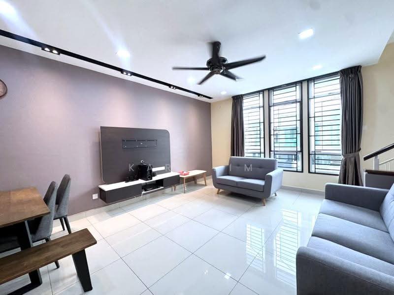 2.5-storey Terraced House for Sale in Bandar Seri Alam (Masai) - Karl Lim - Living Room - PropertyGuru.com.my