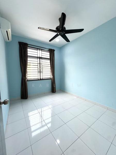 2.5-storey Terraced House for Sale in Bandar Seri Alam (Masai) - Karl Lim - Bedroom - PropertyGuru.com.my