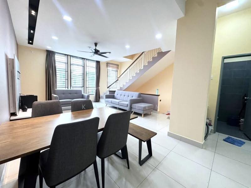 2.5-storey Terraced House for Sale in Bandar Seri Alam (Masai) - Karl Lim - Living Room - PropertyGuru.com.my