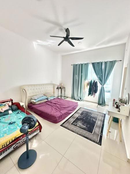 2-storey Terraced House for Sale in Taman Nusari Bayu (Bandar Sri Sendayan) - Luqmanul Hakim - Bedroom - PropertyGuru.com.my