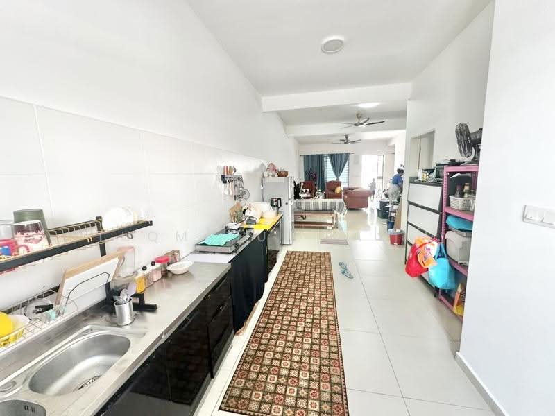 2-storey Terraced House for Sale in Taman Nusari Bayu (Bandar Sri Sendayan) - Luqmanul Hakim - Kitchen - PropertyGuru.com.my