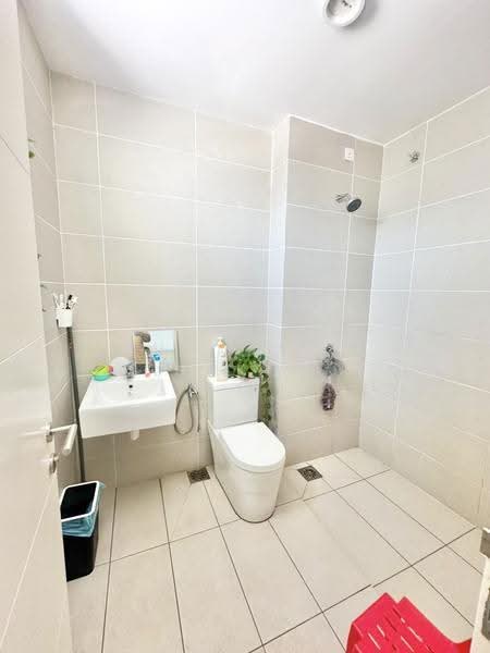 2-storey Terraced House for Sale in Taman Nusari Bayu (Bandar Sri Sendayan) - Luqmanul Hakim - Bathroom - PropertyGuru.com.my