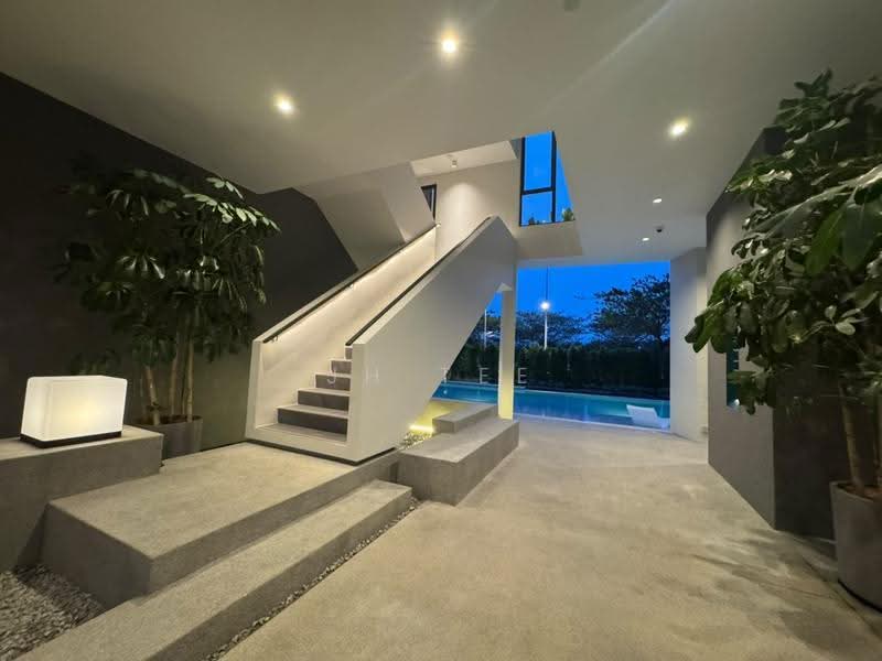 Terraced House for Rent in Petaling (Selangor) - JH Tee - Exterior - PropertyGuru.com.my