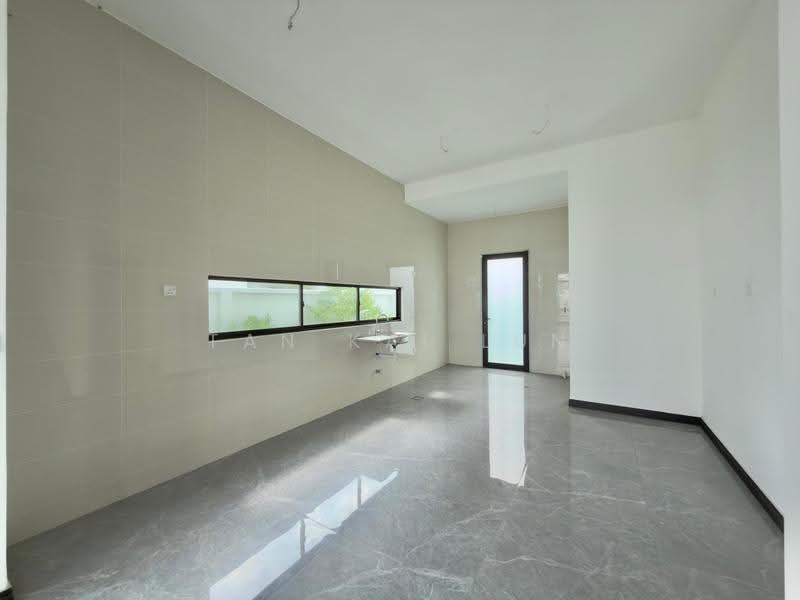 Semi-Detached House for Sale in Kulai (Johor) - Tan Kai Lun - PropertyGuru.com.my