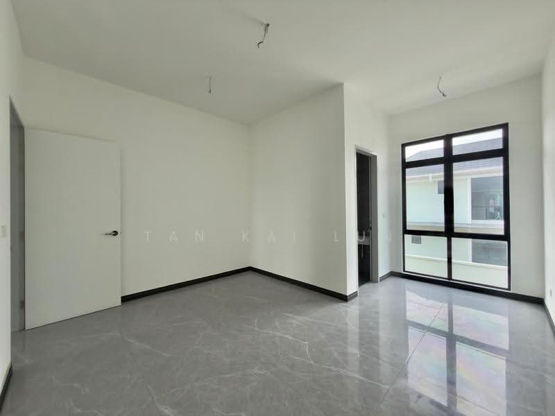 Semi-Detached House for Sale in Kulai (Johor) - Tan Kai Lun - PropertyGuru.com.my