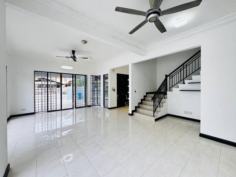 Rumah Teres 2-Tingkat untuk Dijual di Bukit Jelutong (Shah Alam) - Mohd Hazlan bin Mohd Sopi - PropertyGuru.com.my