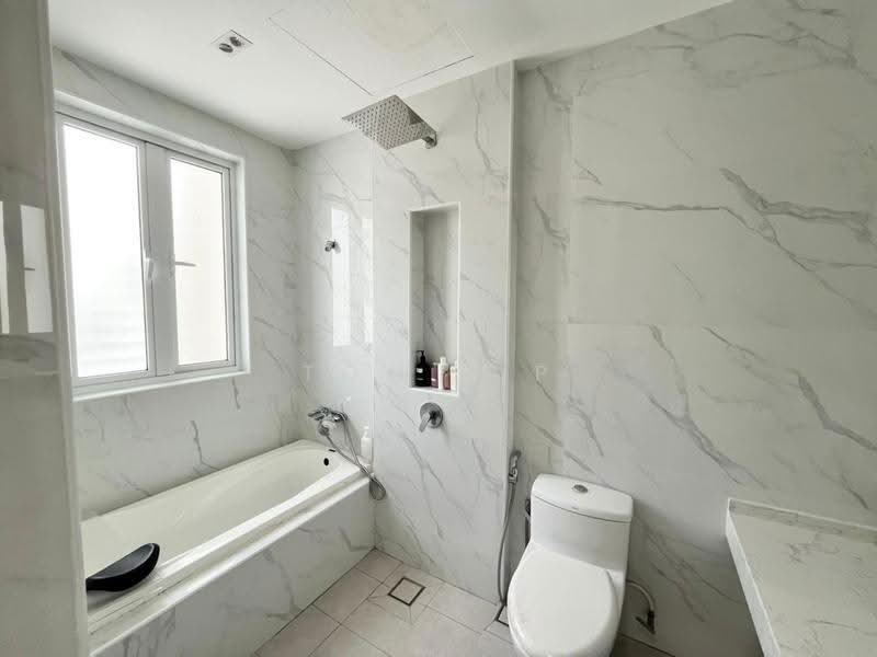 Rumah Teres 3.5-Tingkat untuk Dijual di New Green Park (Rawang) - Tom Yip - Bathroom - PropertyGuru.com.my