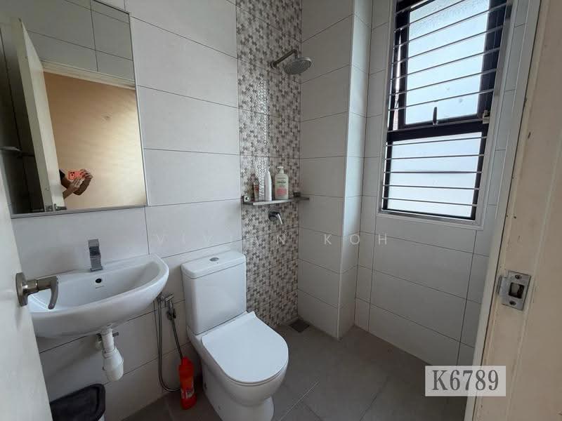 2-storey Terraced House for Sale in Setia Alam (Selangor) - Vivian Koh - Bathroom - PropertyGuru.com.my