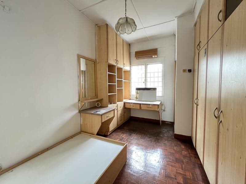 2.5-storey Terraced House for Sale in Bandar Country Homes (Rawang) - Tom Yip - Bedroom - PropertyGuru.com.my