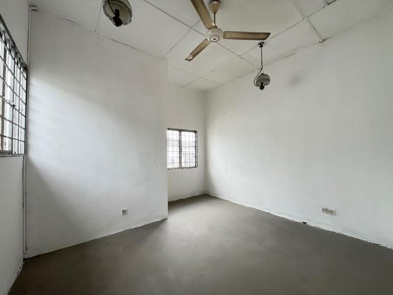 2.5-storey Terraced House for Sale in Bandar Country Homes (Rawang) - Tom Yip - Interior - PropertyGuru.com.my