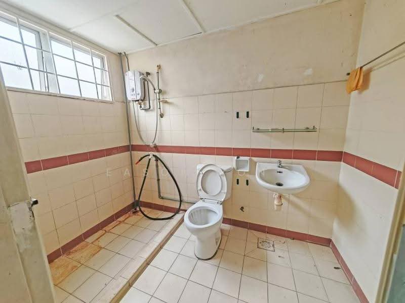 Rumah Bandar untuk Dijual di Taman Sungai Besi Indah (Seri Kembangan) - Eason Wong - PropertyGuru.com.my