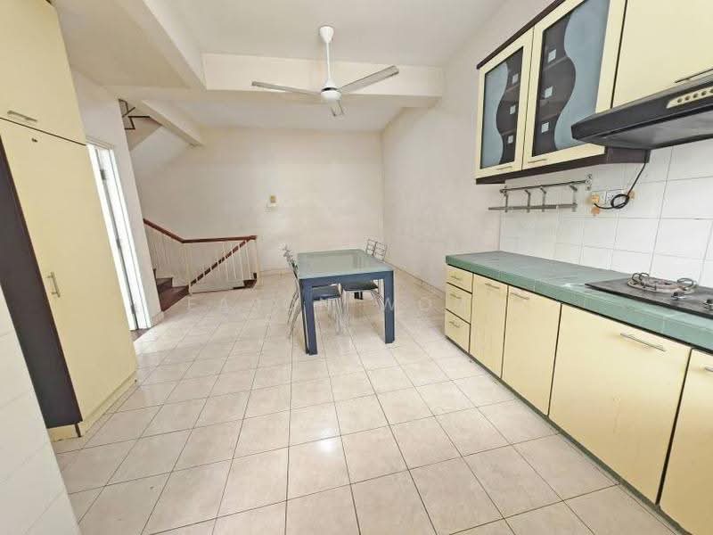 Rumah Bandar untuk Dijual di Taman Sungai Besi Indah (Seri Kembangan) - Eason Wong - PropertyGuru.com.my