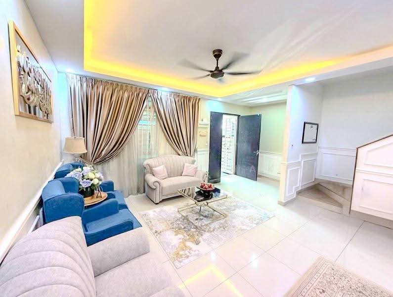 2-storey Terraced House for Sale in Kajang (Selangor) - Luqmanul Hakim - Living Room - PropertyGuru.com.my