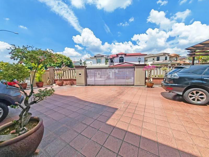 Bungalow House untuk Dijual di Bandar Tun Hussein Onn (Cheras) - Eason Wong - PropertyGuru.com.my