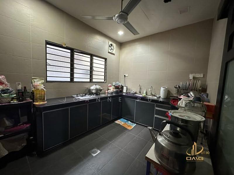 2-storey Terraced House for Sale in Bandar Bukit Tinggi (Klang) - Joanne Pua - Kitchen - PropertyGuru.com.my