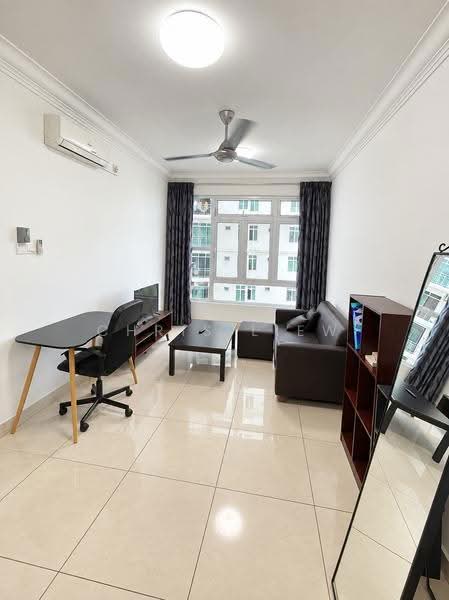 Kediaman Servis untuk Dijual di Pangsapuri Tanah Emas (Golden Sands) - Chris Liew - Living Room - PropertyGuru.com.my