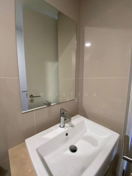 Kediaman Servis untuk Dijual di Southlink - Christina Loke - Bathroom - PropertyGuru.com.my
