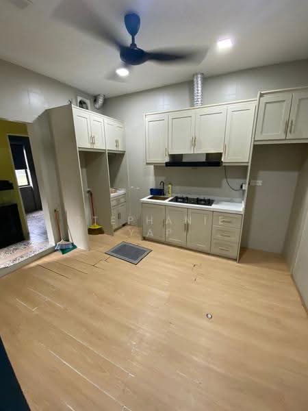 Semi-Detached House for Rent in Taman Riveria Perdana (Klang) - Stephanie Yap - Kitchen - PropertyGuru.com.my