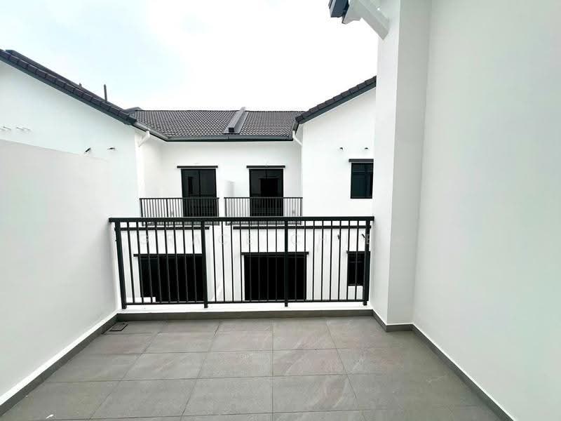 Rumah Teres 2-Tingkat untuk Disewa di Taman Ekoflora (Johor Bahru) - Grace Chiew - Exterior - PropertyGuru.com.my