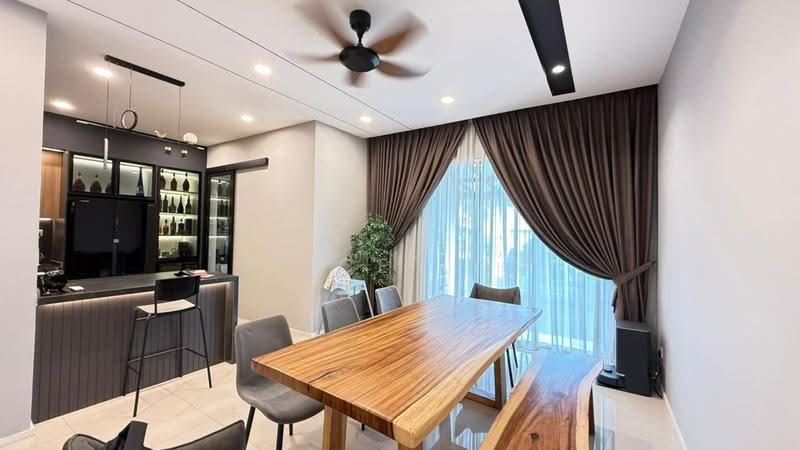 3-storey Terraced House for Sale in Tamansari (Rawang) - Alice Low - Dining Room - PropertyGuru.com.my