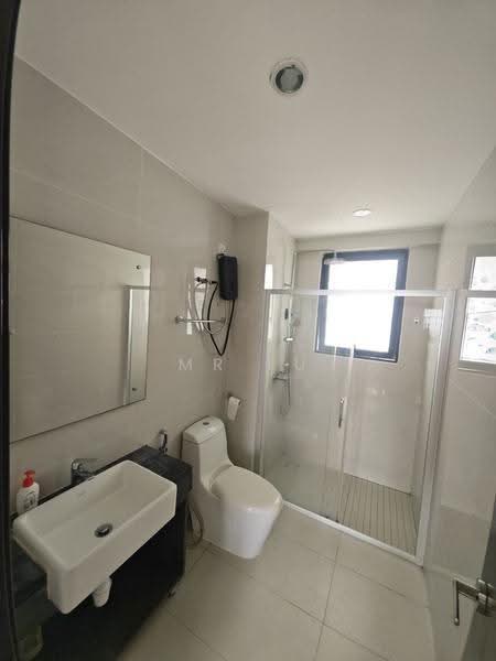 Condominium for Rent at Amberside @ Country Garden Danga Bay - Mr Lu - Bathroom - PropertyGuru.com.my