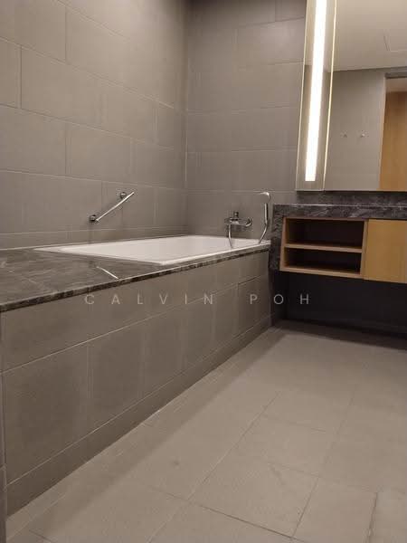 Kediaman Servis untuk Dijual di Fraser Residence (188 Suites) - Calvin Poh - Bathroom - PropertyGuru.com.my