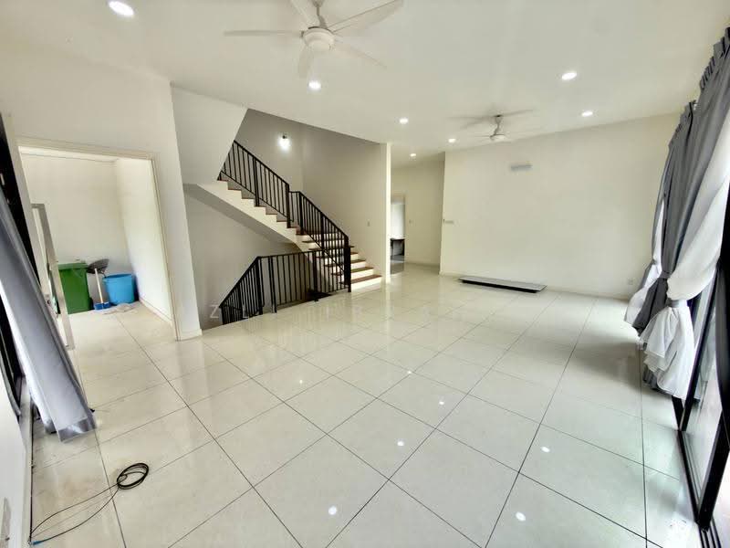 Semi-Detached House for Sale in Sungai Long (Bandar Sungai Long) - Azli Ibrahim - Living Room - PropertyGuru.com.my