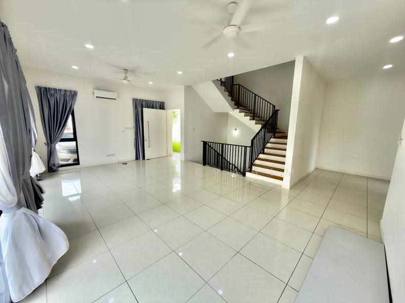 Semi-Detached House for Sale in Sungai Long (Bandar Sungai Long) - Azli Ibrahim - Living Room - PropertyGuru.com.my