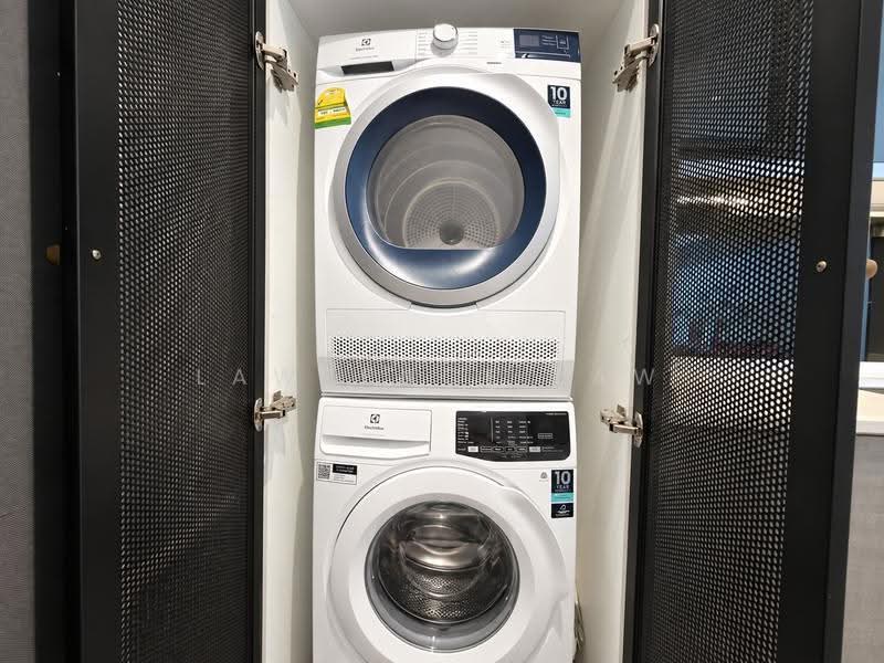 Service Residence for Rent at Millerz Square Serviced Residence - Lawrence Law - Interior - PropertyGuru.com.my