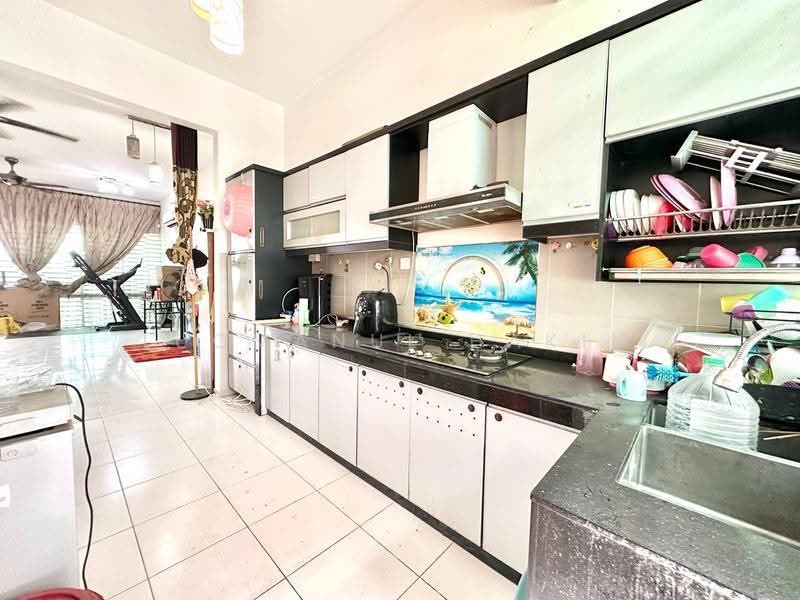 Rumah Teres 2-Tingkat untuk Dijual di Bandar Bukit Raja (Klang) - Luqmanul Hakim - Kitchen - PropertyGuru.com.my