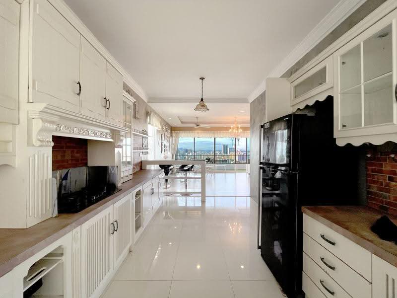 Condominium for Sale at Central Park condominium - Mocole Lee - Kitchen - PropertyGuru.com.my