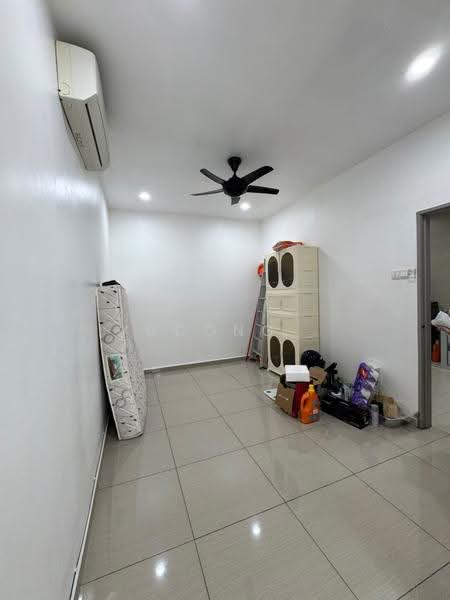 2-storey Terraced House for Sale in Taman Bestari Indah (Ulu Tiram) - Yucong . - Interior - PropertyGuru.com.my