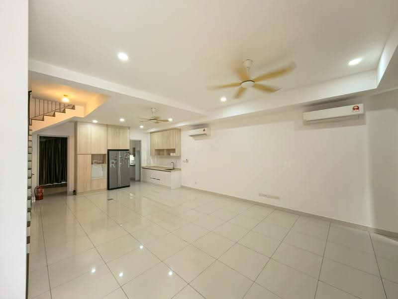3-storey Terraced House for Rent in Taman Puchong Legenda (Puchong) - Eric Lau Mun Chung - PropertyGuru.com.my