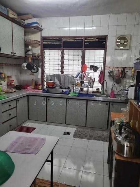 2-storey Terraced House for Sale in Taman Bukit Desa (Kepong) - Joseph Ee - Kitchen - PropertyGuru.com.my