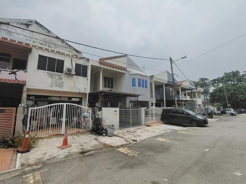 2-storey Terraced House for Sale in Taman Bukit Desa (Kepong) - Joseph Ee - Exterior - PropertyGuru.com.my