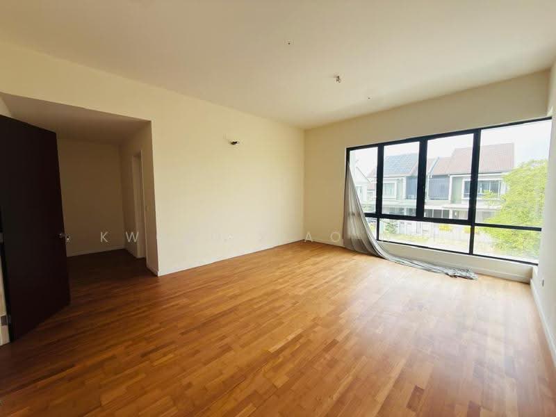 Rumah Berkembar untuk Dijual di Sungai Buloh (Selangor) - Kwong Xiao Wei - Living Room - PropertyGuru.com.my