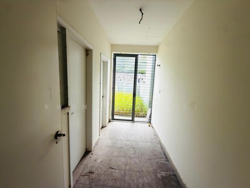 Rumah Berkembar untuk Dijual di Sungai Buloh (Selangor) - Kwong Xiao Wei - Corridor - PropertyGuru.com.my