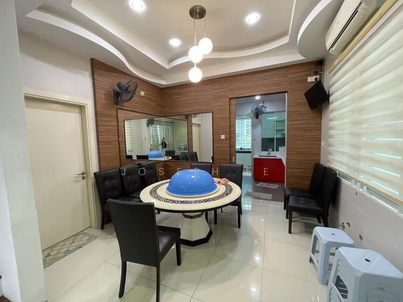 Semi-Detached House for Sale in One Sierra (Selayang) - Joseph Ee - Dining Room - PropertyGuru.com.my