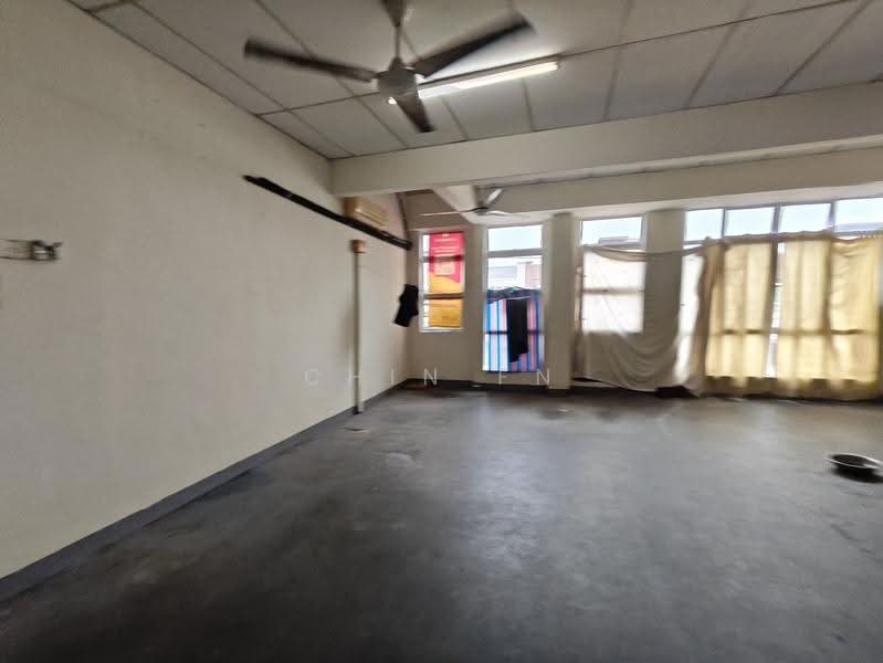 Kedai untuk Disewa di Taman Merdeka Permai (Batu Berendam) - CHIN FN - Interior - PropertyGuru.com.my