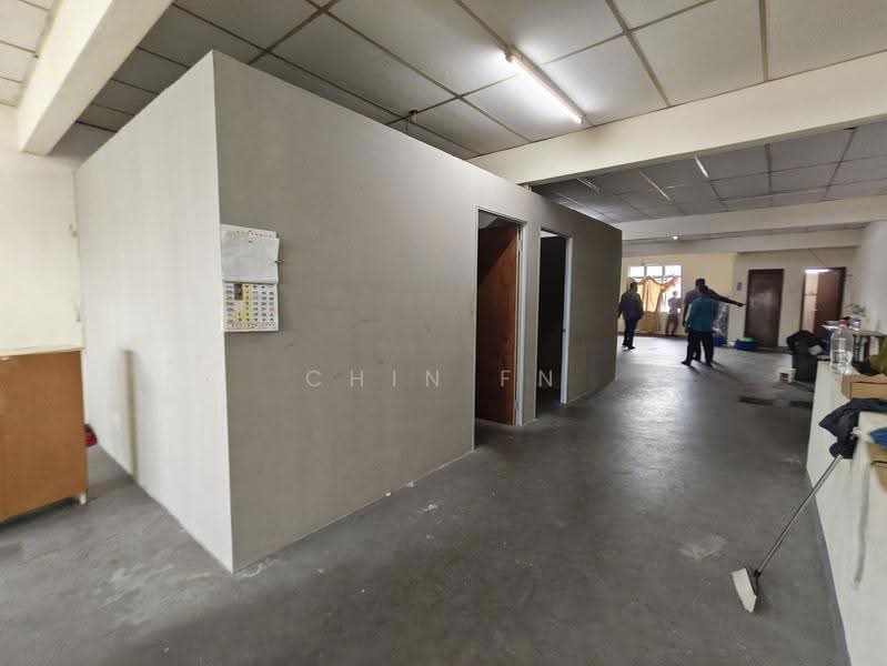 Kedai untuk Disewa di Taman Merdeka Permai (Batu Berendam) - CHIN FN - Interior - PropertyGuru.com.my