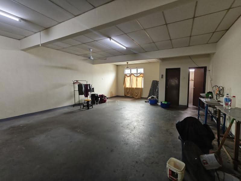Kedai untuk Disewa di Taman Merdeka Permai (Batu Berendam) - CHIN FN - Interior - PropertyGuru.com.my
