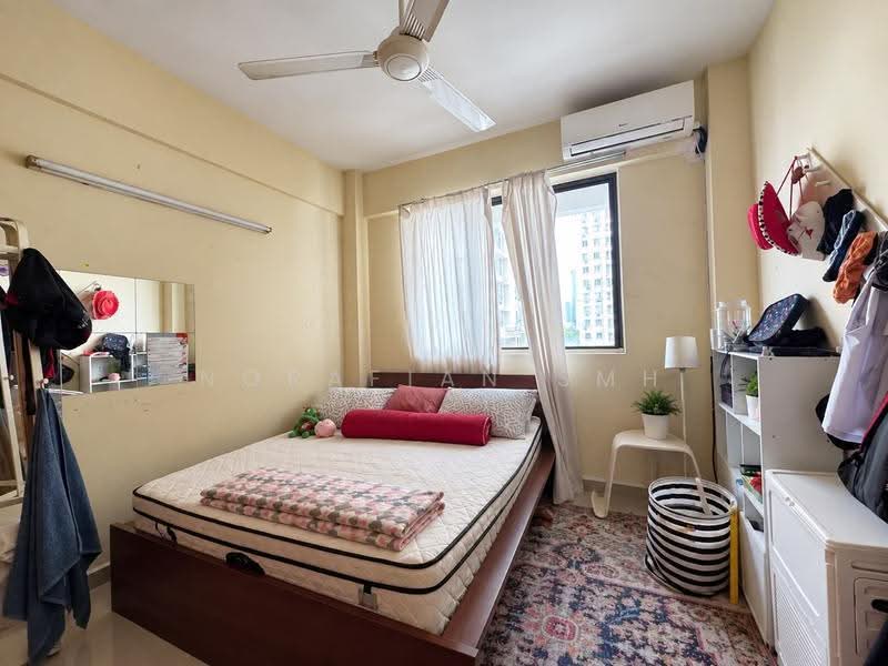 Condominium for Sale at Gurney Heights - Norafian SMH - Bedroom - PropertyGuru.com.my