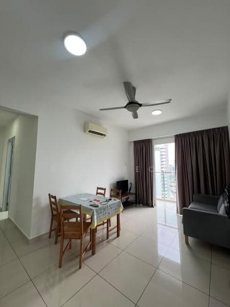 Kondominium untuk Disewa di Tropicana Bay Residences - Emma Seow - Living Room - PropertyGuru.com.my