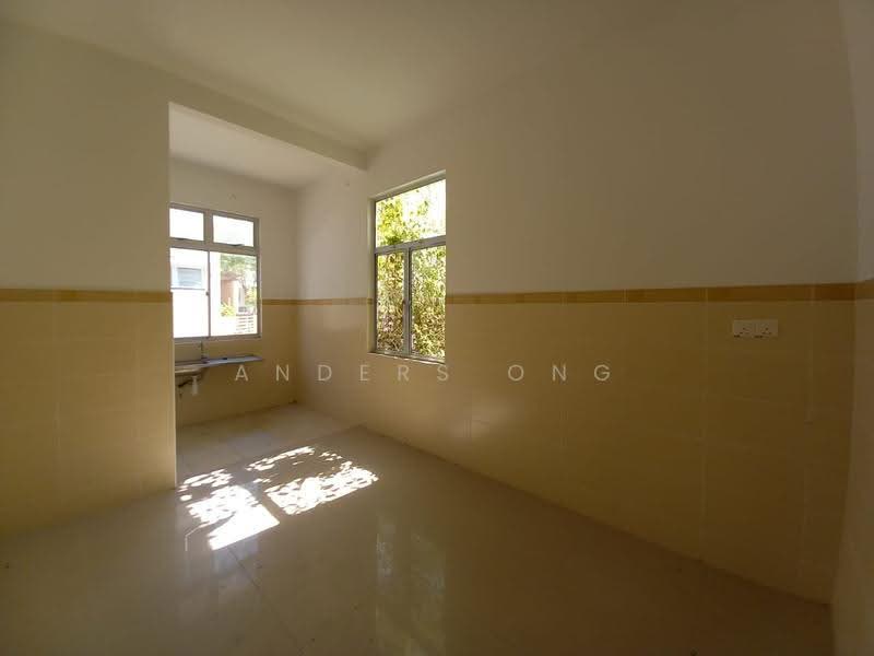 2.5-storey Terraced House for Sale in Sungai Ara (Penang) - Anders Ong - Kitchen - PropertyGuru.com.my