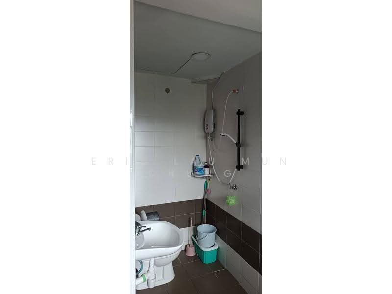 Condominium for Rent at Residence 8 - Eric Lau Mun Chung - Bathroom - PropertyGuru.com.my
